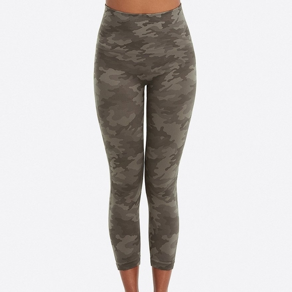 SPANX Pants - Spanx Crop Camo Look At Me Now Seamless Leggings